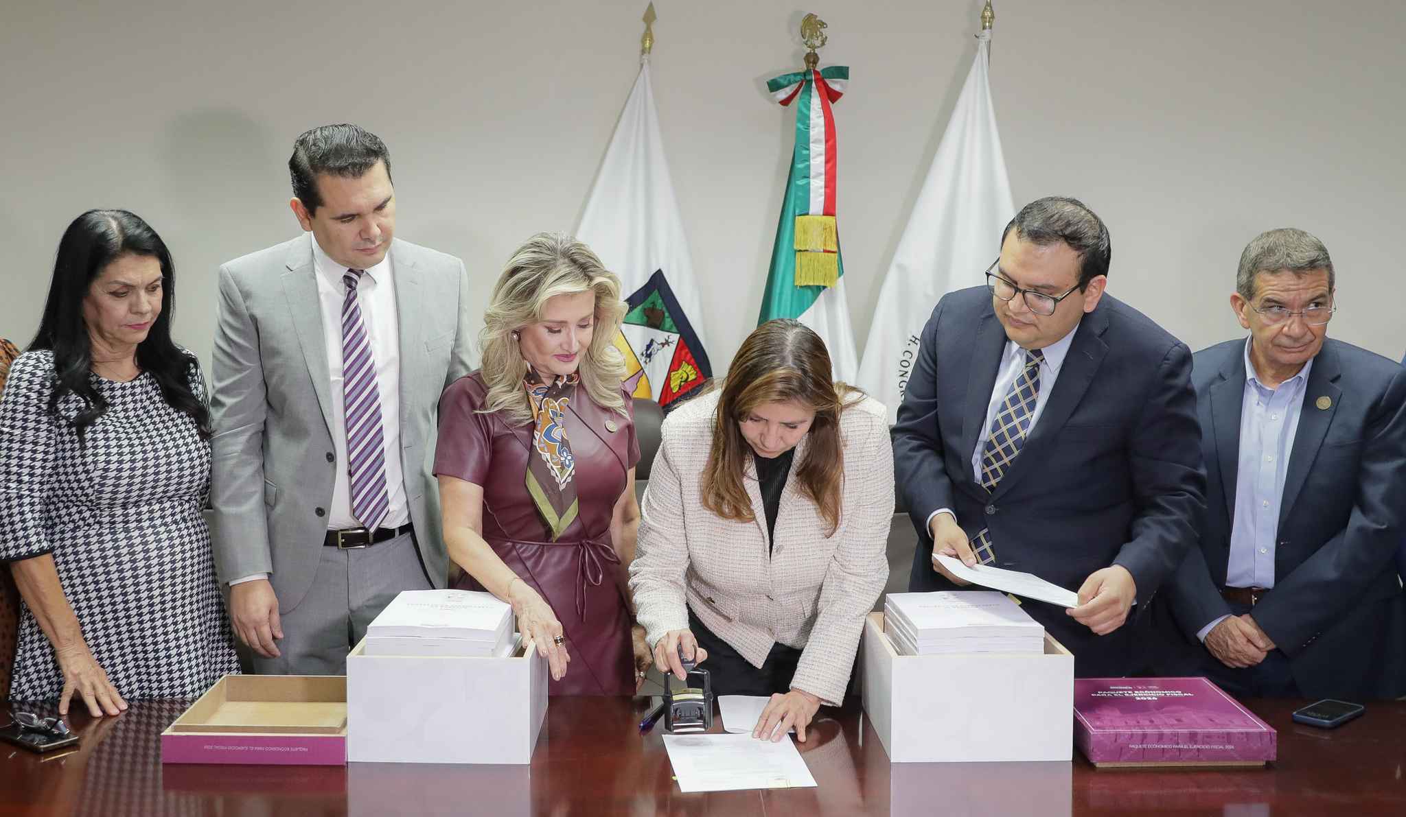 El Congreso de Sonora recibe el Paquete Económico 2026